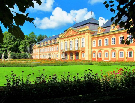 Zámek-Dobříš